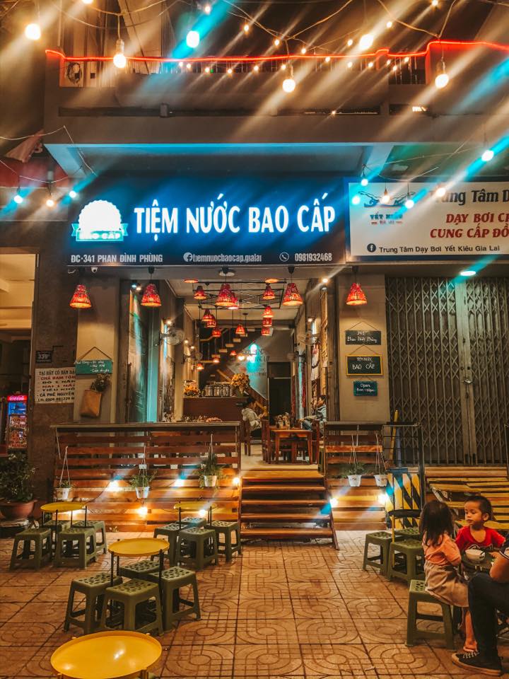 Tiệm nước bao cấp